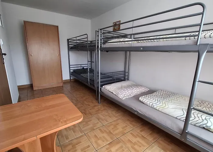 Alloggio in famiglia Anna 1 *